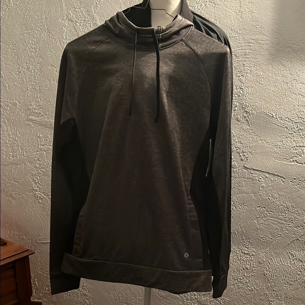 Xersion Grey/Black Athletic Hoodie Sweatshirt Sz S NWT